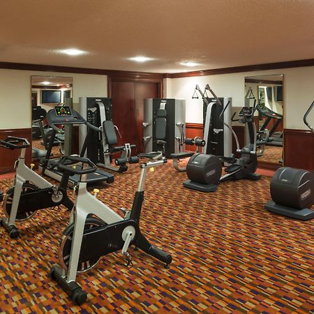 Real Inn Tijuana By Camino Real Hoteles Exteriör bild The gym at the hotel