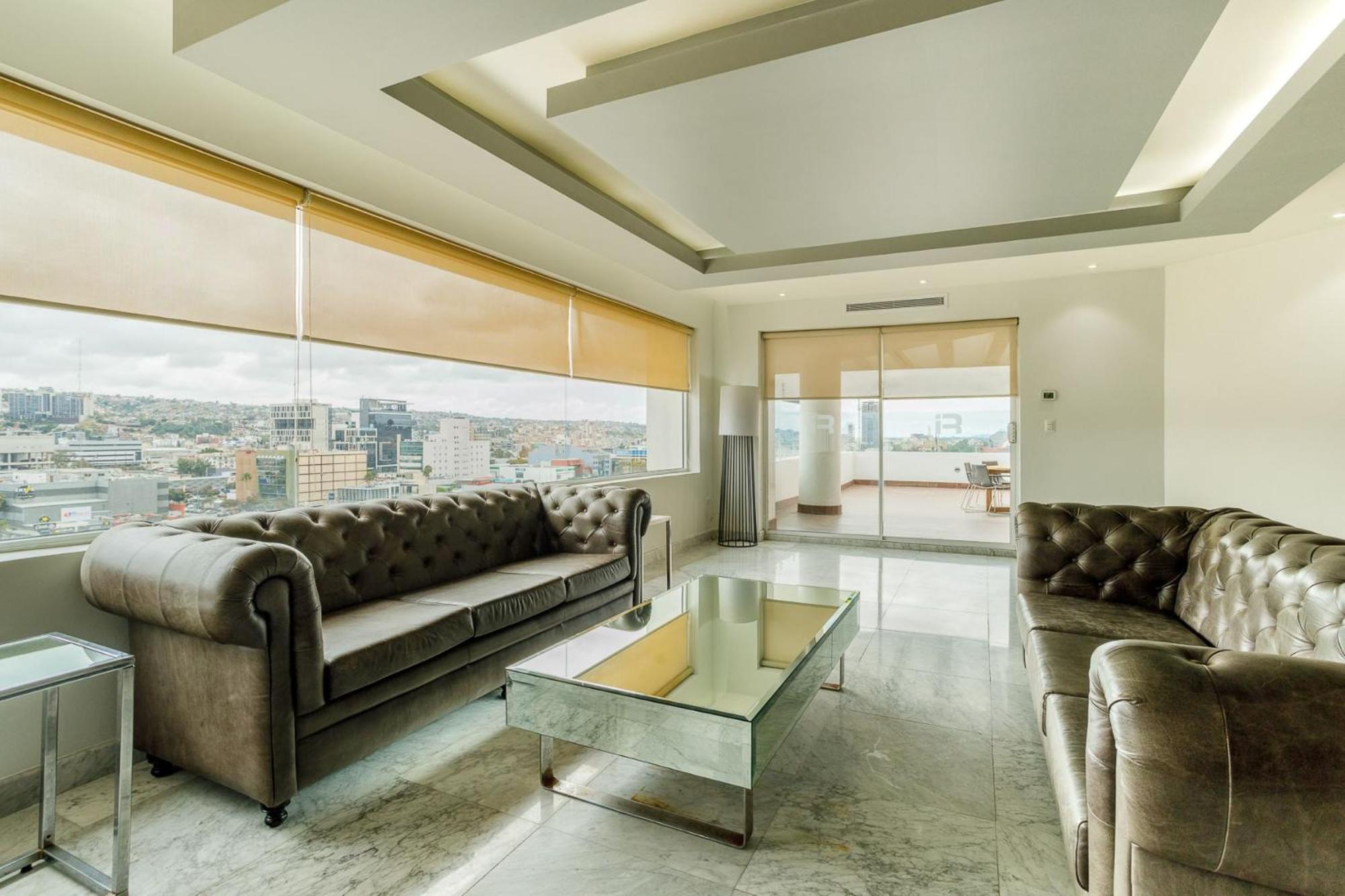 Real Inn Tijuana By Camino Real Hoteles Exteriör bild The lobby of the hotel