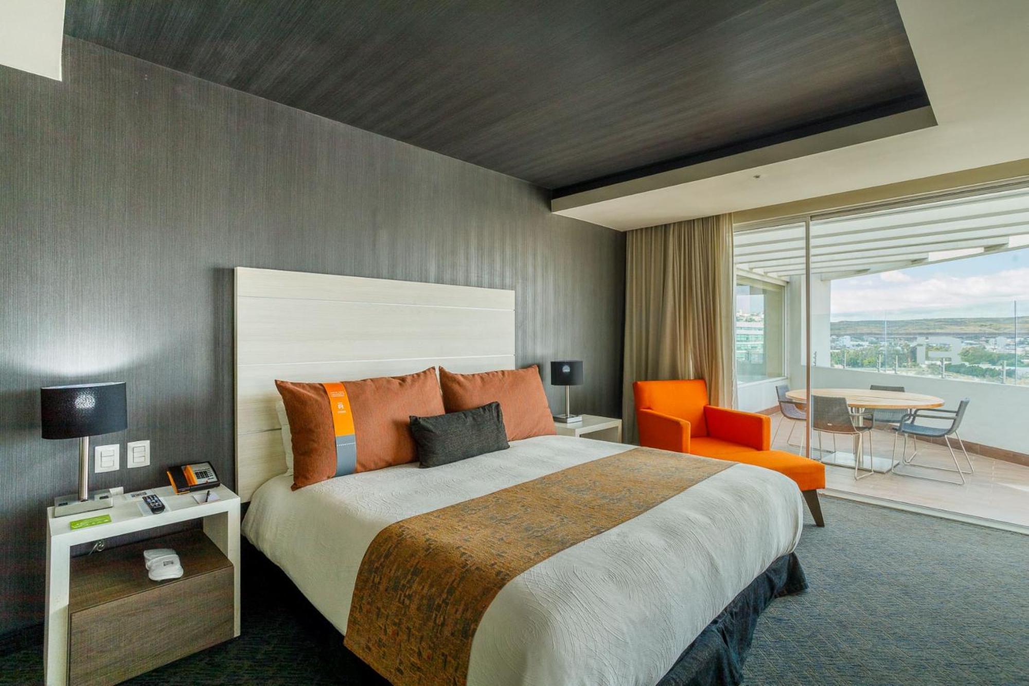 Real Inn Tijuana By Camino Real Hoteles Exteriör bild Suite