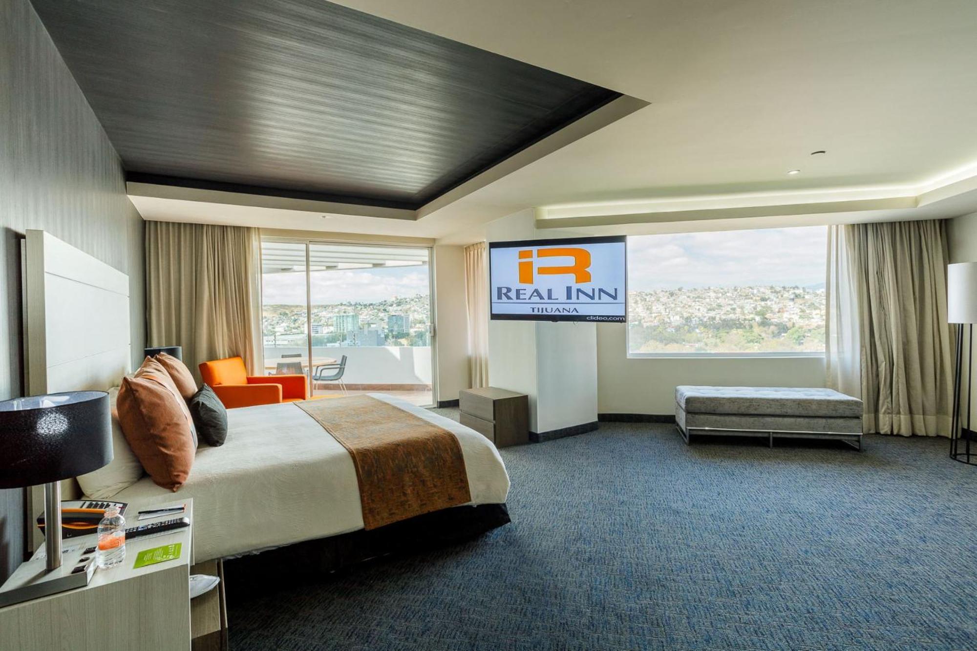Real Inn Tijuana By Camino Real Hoteles Exteriör bild Real Inn Tijuana